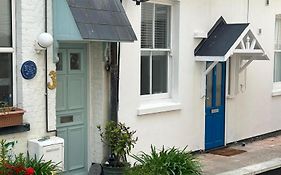 Beachside Mews